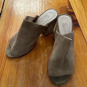 Size 7 tan mule heels